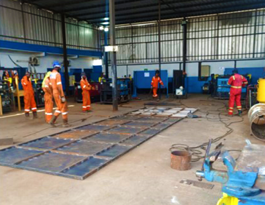 Atelier travaux de chaudronnerie